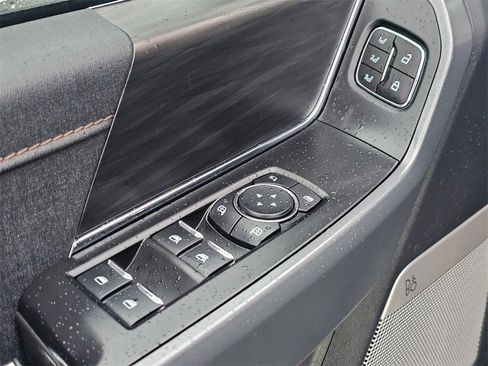 Used 2024 Ford F150 Lariat image 22