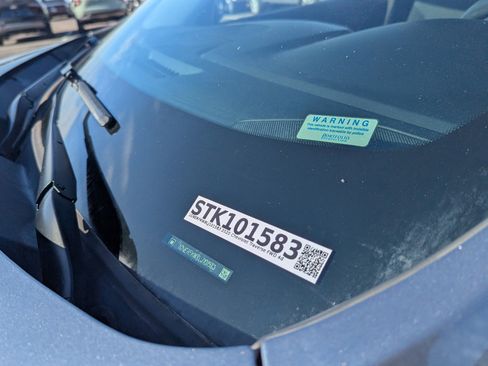 Used 2020 Chevrolet Traverse LS image 8