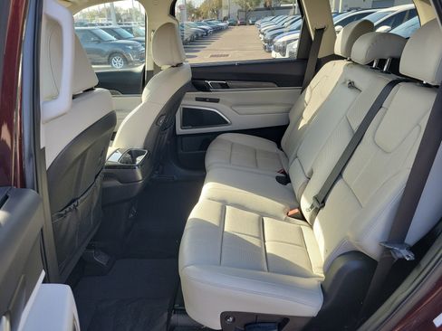 Used 2020 Kia Telluride EX w/ Towing Package image 16