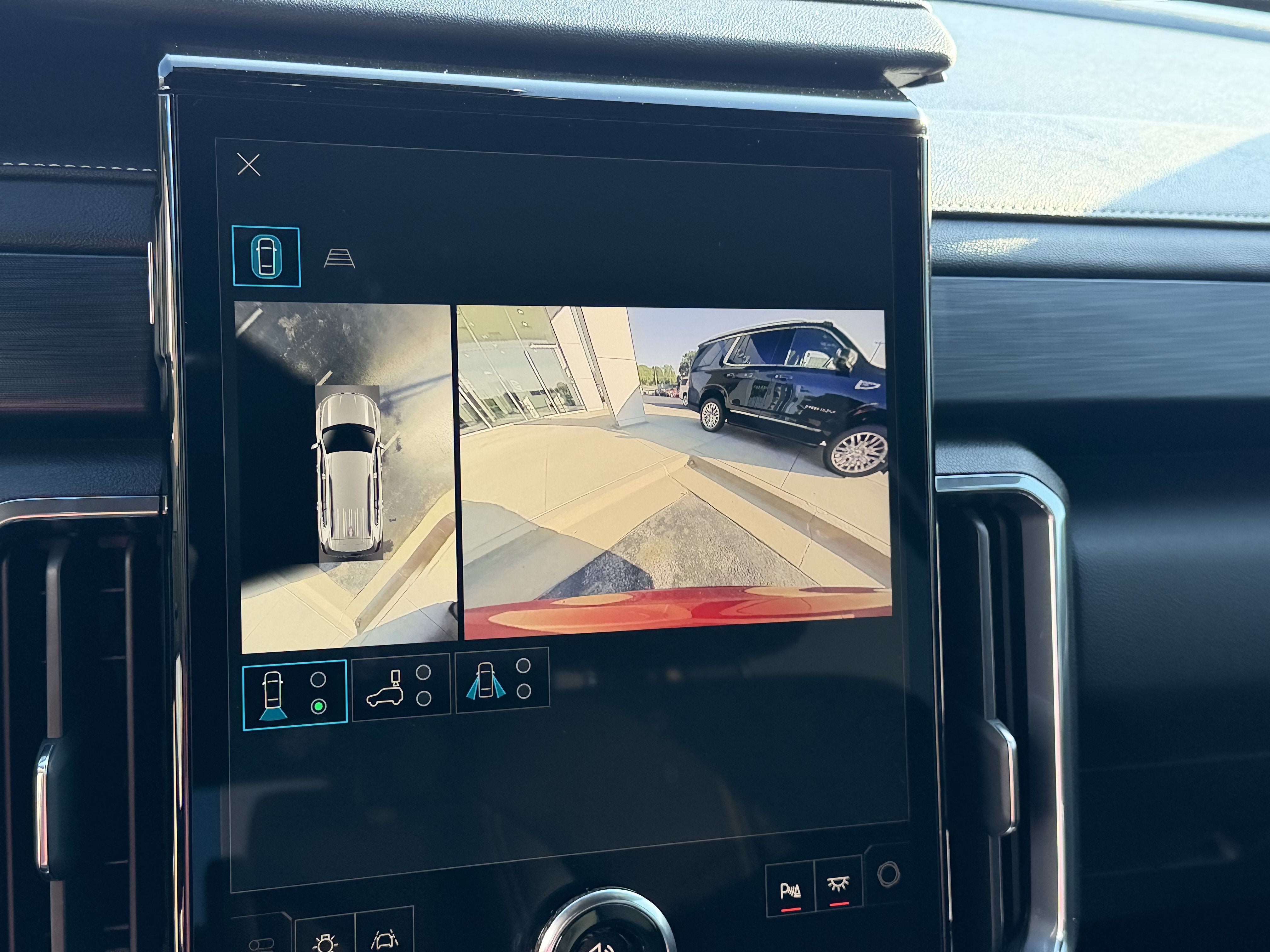 Used 2024 GMC Acadia Elevation FWD image 29