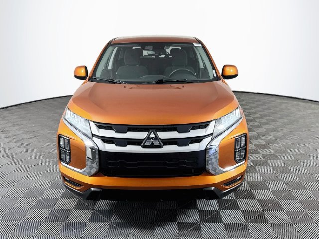 Used 2024 Mitsubishi Outlander Sport LE AWD/4WD image 2