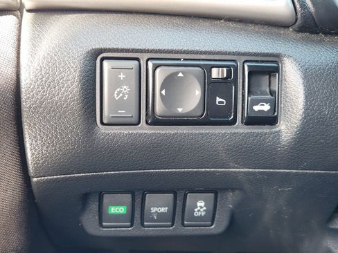 Used 2017 Nissan Sentra S image 22