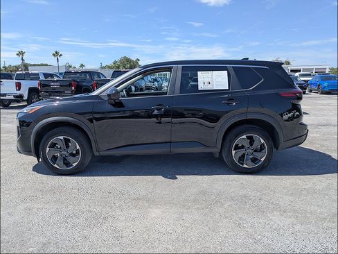 Used 2025 Nissan Rogue SV AWD/4WD image 4