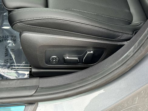 New 2026 BMW 330i 330i NA w/ Convenience Package image 17