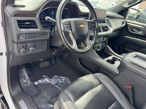 Used 2024 Chevrolet Suburban LT AWD/4WD image 12