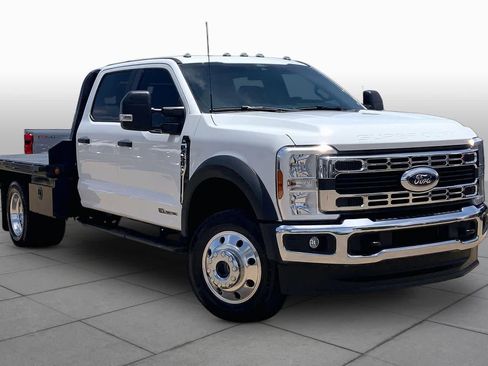 Certified 2026 Ford F450 XL w/ XL Chrome Package AWD/4WD image 3