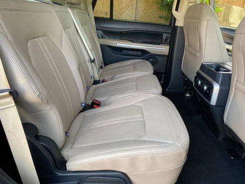 Used 2024 Ford Expedition Limited AWD/4WD image 63