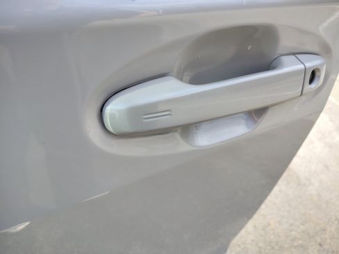 Used 2021 Subaru Crosstrek 2.5i Sport w/ Moonroof Package image 16