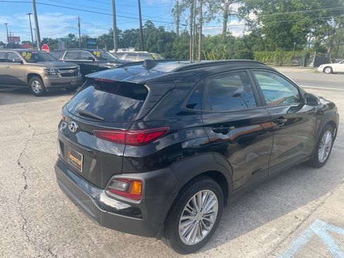 Used 2021 Hyundai Kona SEL FWD image 5