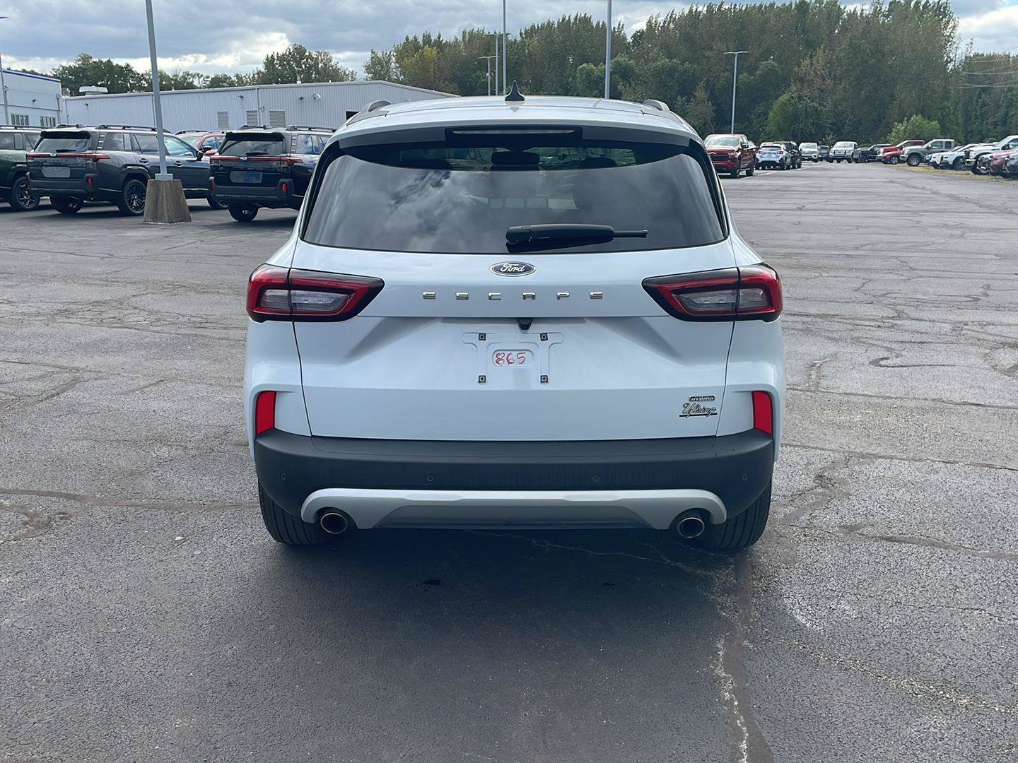 Used 2026 Ford Escape SE w/ PHEV Premium Package FWD image 4