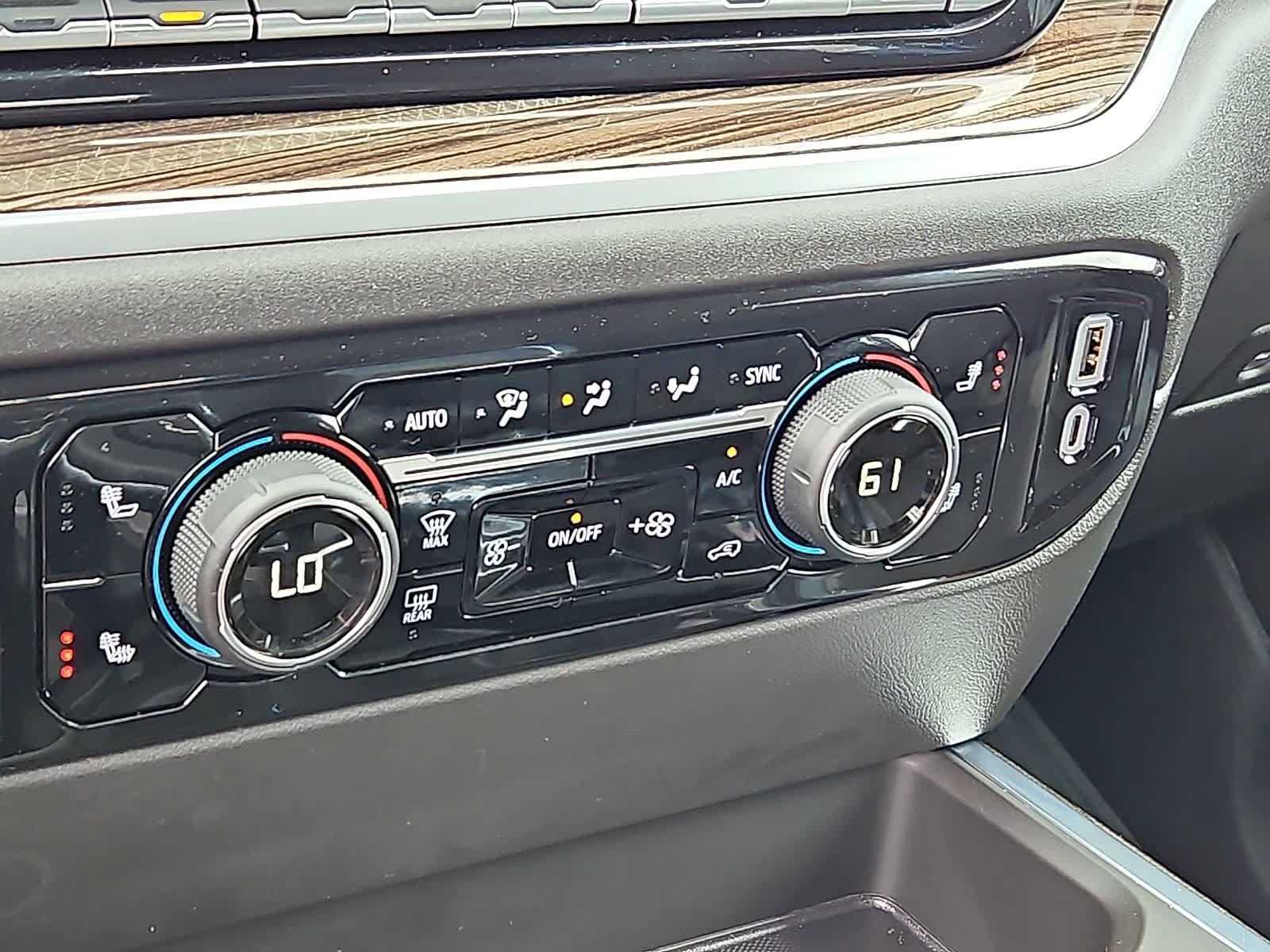 New 2026 Chevrolet Silverado 1500 RST AWD/4WD image 13