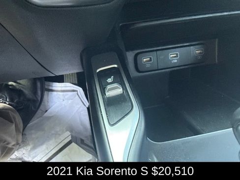 Used 2021 Kia Sorento S FWD image 28