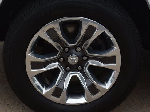 Used 2022 RAM 1500 Limited w/ Body Color Bumper Group AWD/4WD image 11