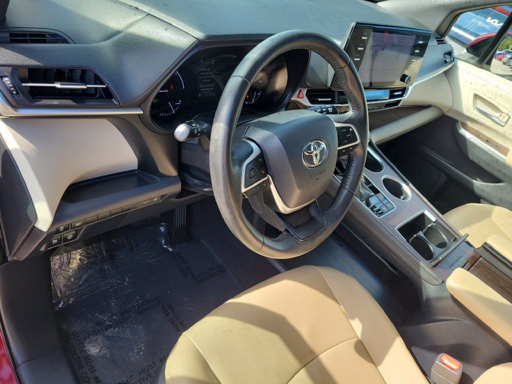 Certified 2021 Toyota Sienna XLE FWD image 7
