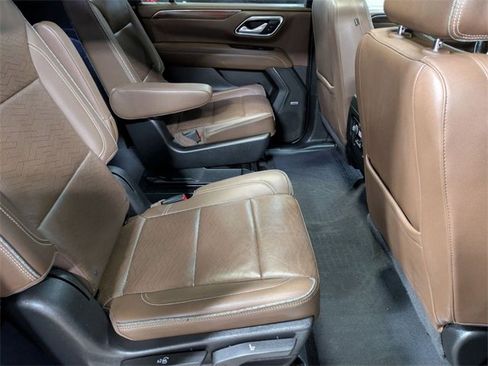 Certified 2022 Chevrolet Suburban High Country image 29