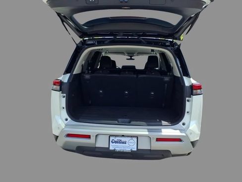 Certified 2023 Nissan Pathfinder SL AWD/4WD image 9