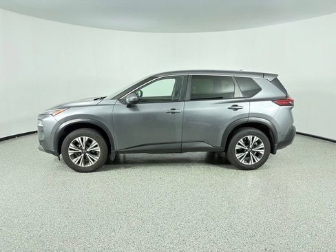 Used 2023 Nissan Rogue SV AWD/4WD image 3