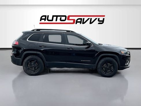 Used 2022 Jeep Cherokee Latitude Lux w/ Mopar Interior Package AWD/4WD image 8
