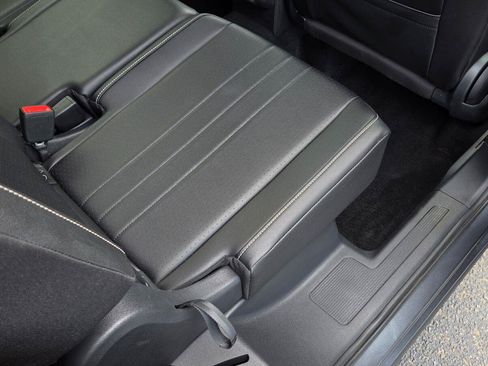 Certified 2023 Volkswagen Tiguan SE FWD image 54