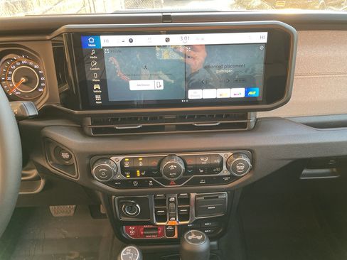 New 2026 Jeep Wrangler Unlimited Sport AWD/4WD image 13