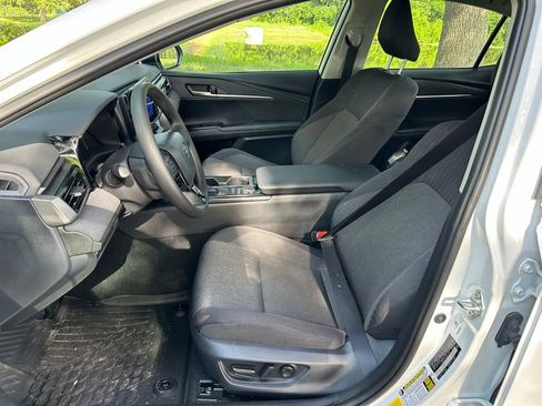 Used 2025 Toyota Camry LE w/ Convenience Package FWD image 15