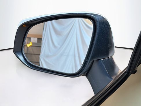 Used 2020 Toyota RAV4 XLE w/ Convenience Package image 16