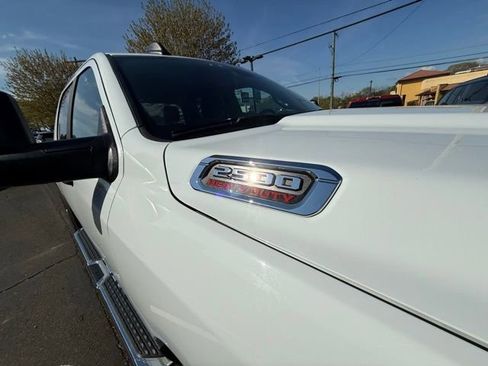 Used 2024 RAM 2500 Big Horn AWD/4WD image 11