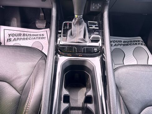 Used 2022 Jeep Compass Limited w/ Sun and Sound Group AWD/4WD image 19