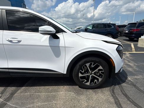 Used 2024 Kia Sportage EX FWD image 15
