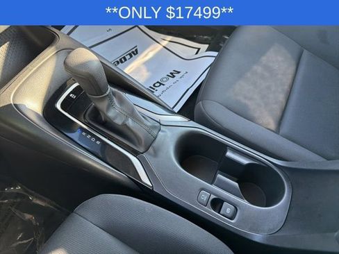 Used 2024 Toyota Corolla LE image 23
