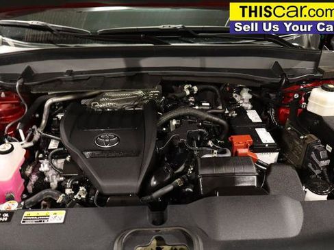 Used 2024 Toyota Grand Highlander XLE image 27