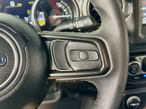 Used 2023 Jeep Wrangler Unlimited AWD/4WD image 23
