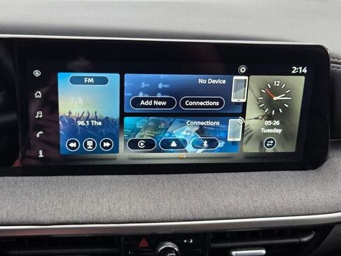 Used 2025 Nissan Kicks SV FWD image 24
