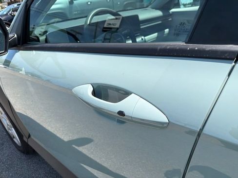 Used 2026 Hyundai Kona SE FWD image 31