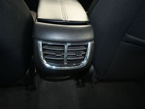 Used 2024 Chevrolet Malibu LT FWD image 18