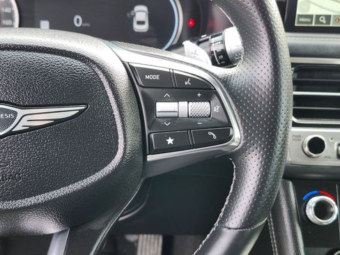 Used 2025 Genesis G70 2.5T image 28