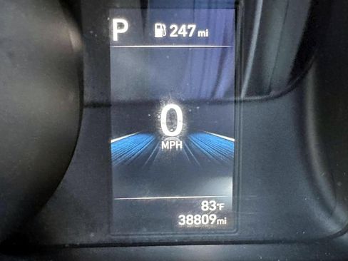 Used 2023 Hyundai Elantra SEL w/ Cargo Package FWD image 30