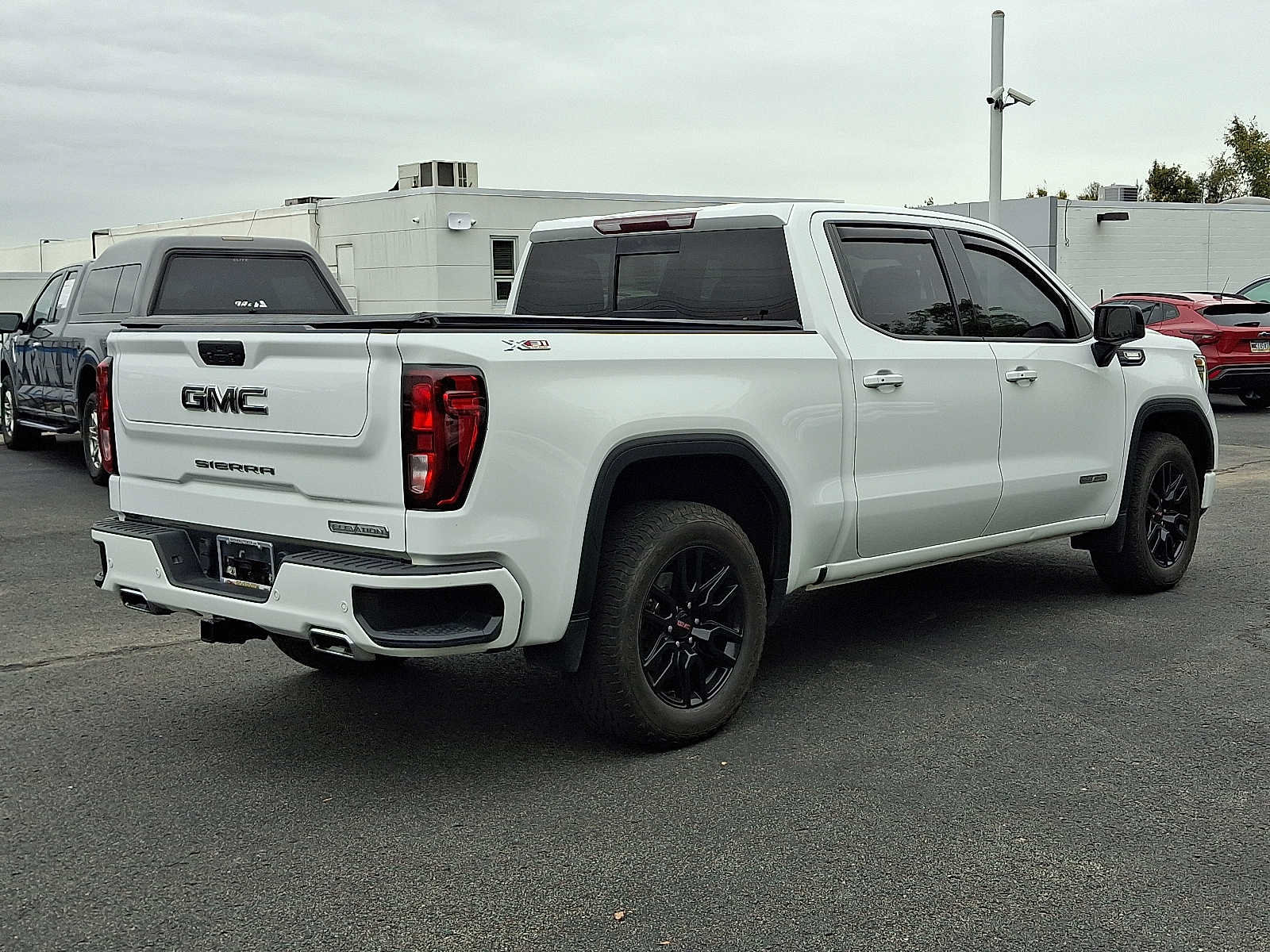 Used 2021 GMC Sierra 1500 Elevation w/ Preferred Package AWD/4WD image 6