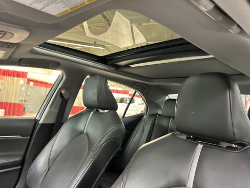 Used 2023 Toyota Camry XSE FWD image 27