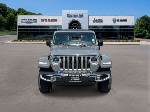 Used 2023 Jeep Wrangler Unlimited Sahara w/ Cold Weather Group AWD/4WD image 35