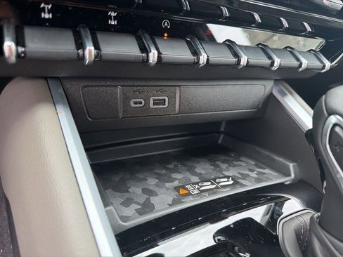 New 2026 Chevrolet Colorado ZR2 w/ Technology Package image 17