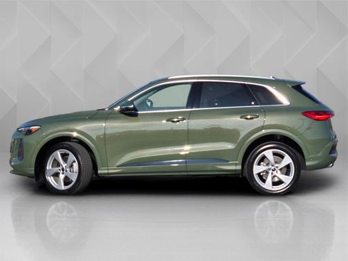 New 2025 Audi Q5 2.0T Premium Plus image 3