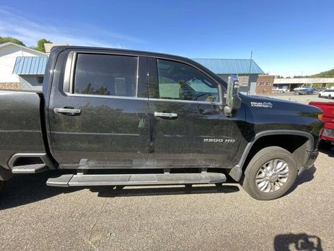 Used 2020 Chevrolet Silverado 2500 High Country w/ Z71 Off-Road Package AWD/4WD image 8