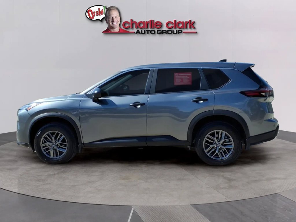 Certified 2025 Nissan Rogue S FWD image 2