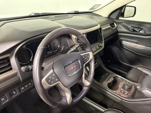 Used 2021 GMC Acadia Denali w/ Denali Technology Package FWD image 17