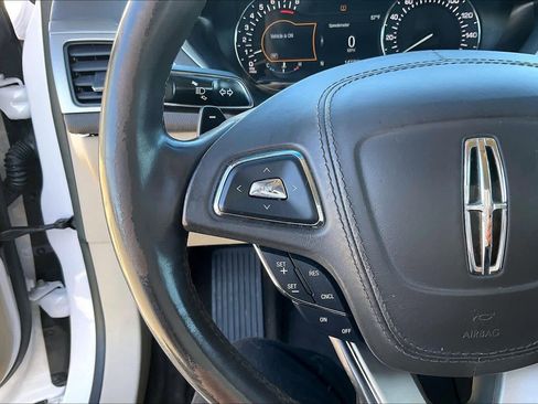 Used 2017 Lincoln MKZ Premiere image 21