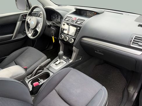 Used 2017 Subaru Forester 2.5i Premium AWD/4WD image 8