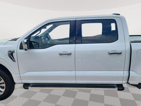 New 2025 Ford F150 XLT w/ Equipment Group 302A MID image 8