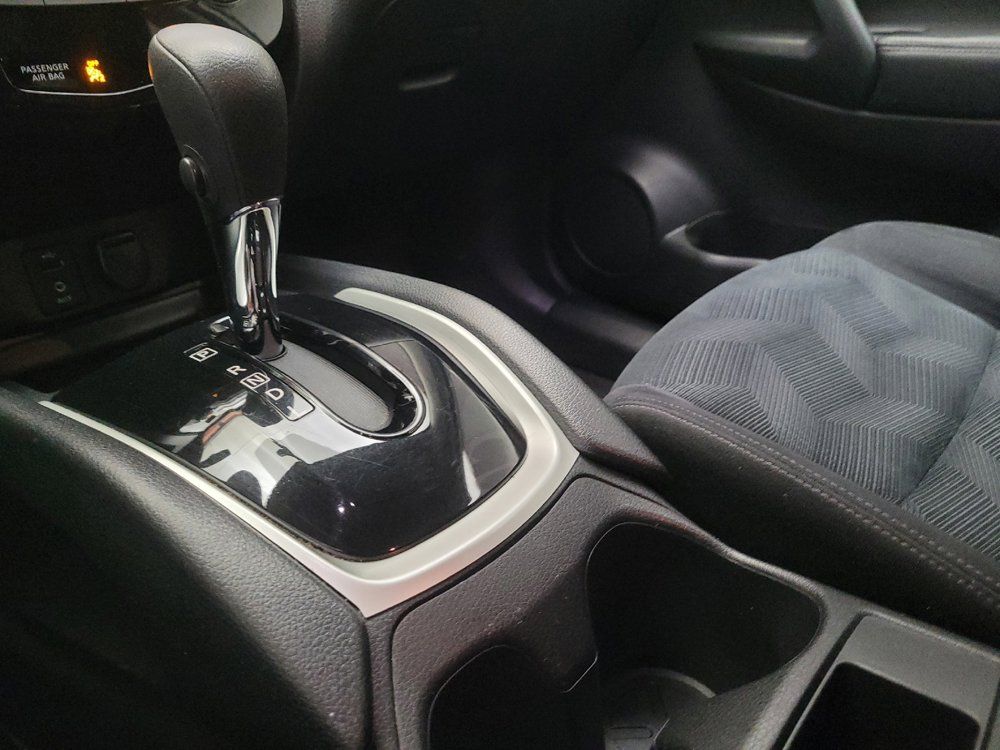 Used 2016 Nissan Rogue S FWD image 26