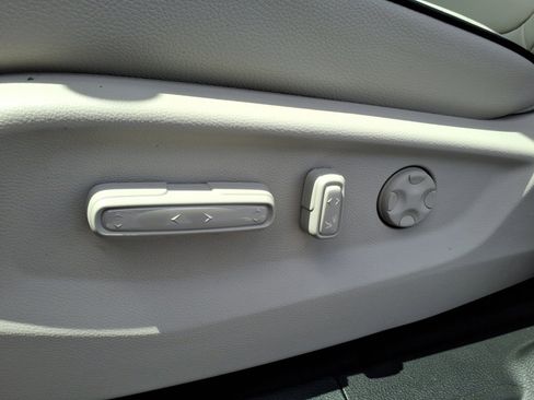 New 2026 Honda Odyssey Touring image 8